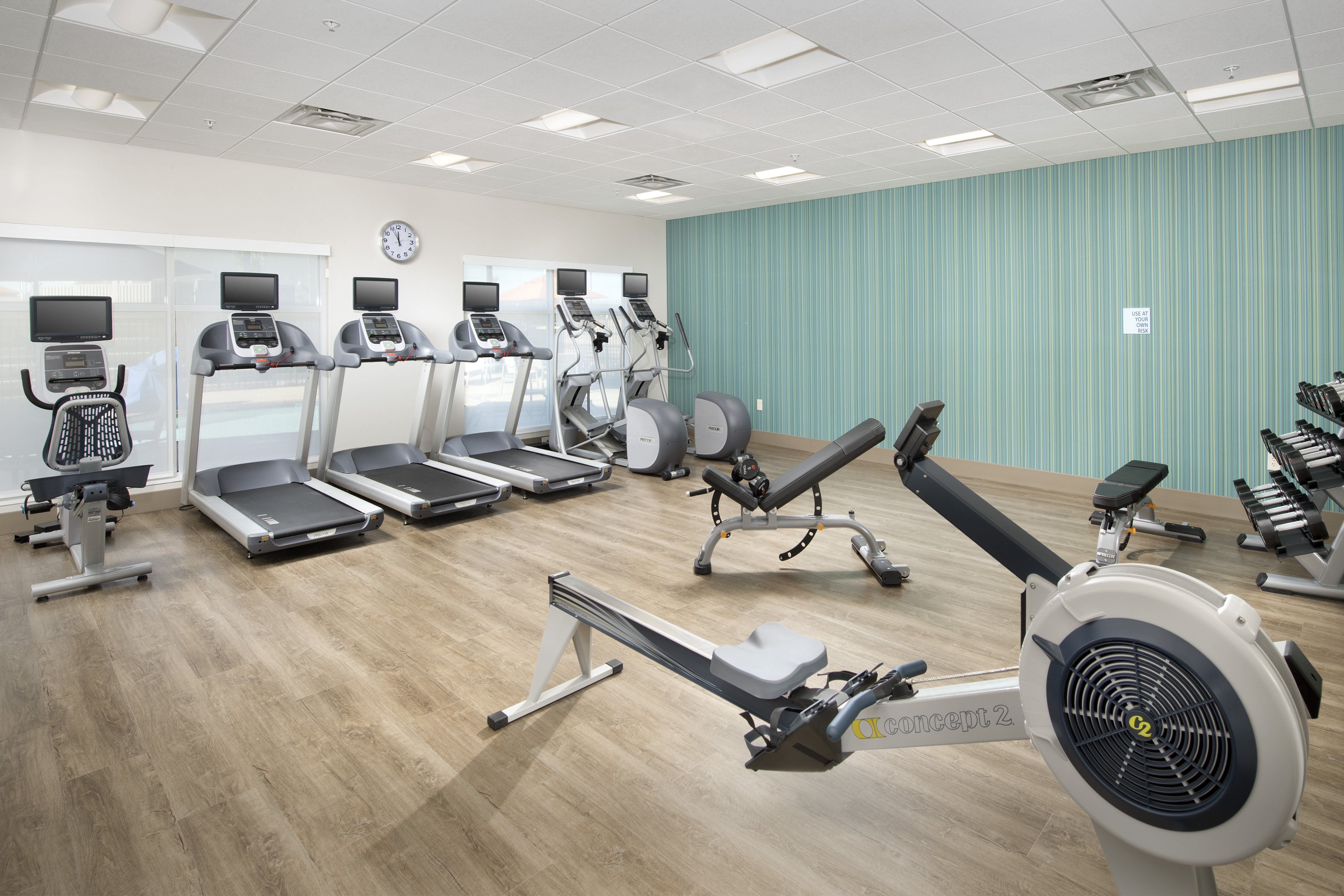 Holiday Inn Express & Suites San Antonio North - Windcrest 23/36
