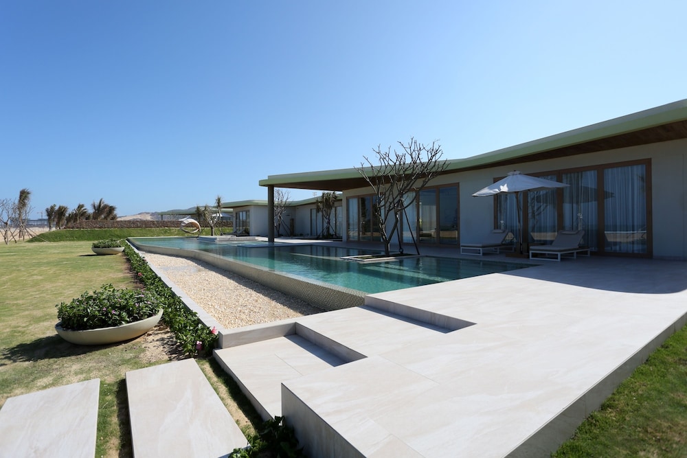 FLC Luxury Resort Quy Nhon 10/83
