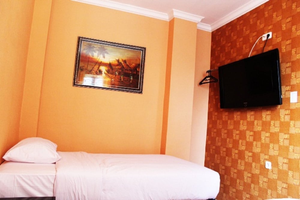 Twins Hotel Manggadua 29/65