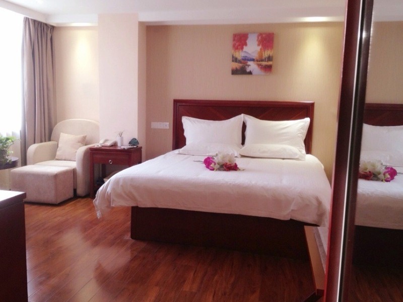 GreenTree Inn Anhui Chuzhou Wandong International Car City Express Hotel 22/44
