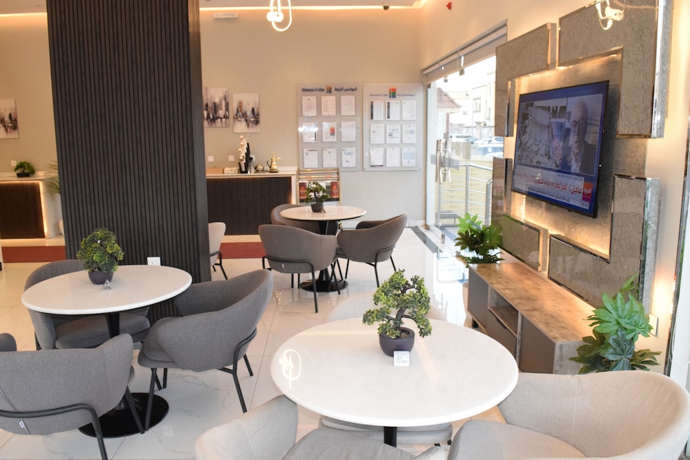Al-Mawasem Al-Arbaa Serviced apartments 88/94