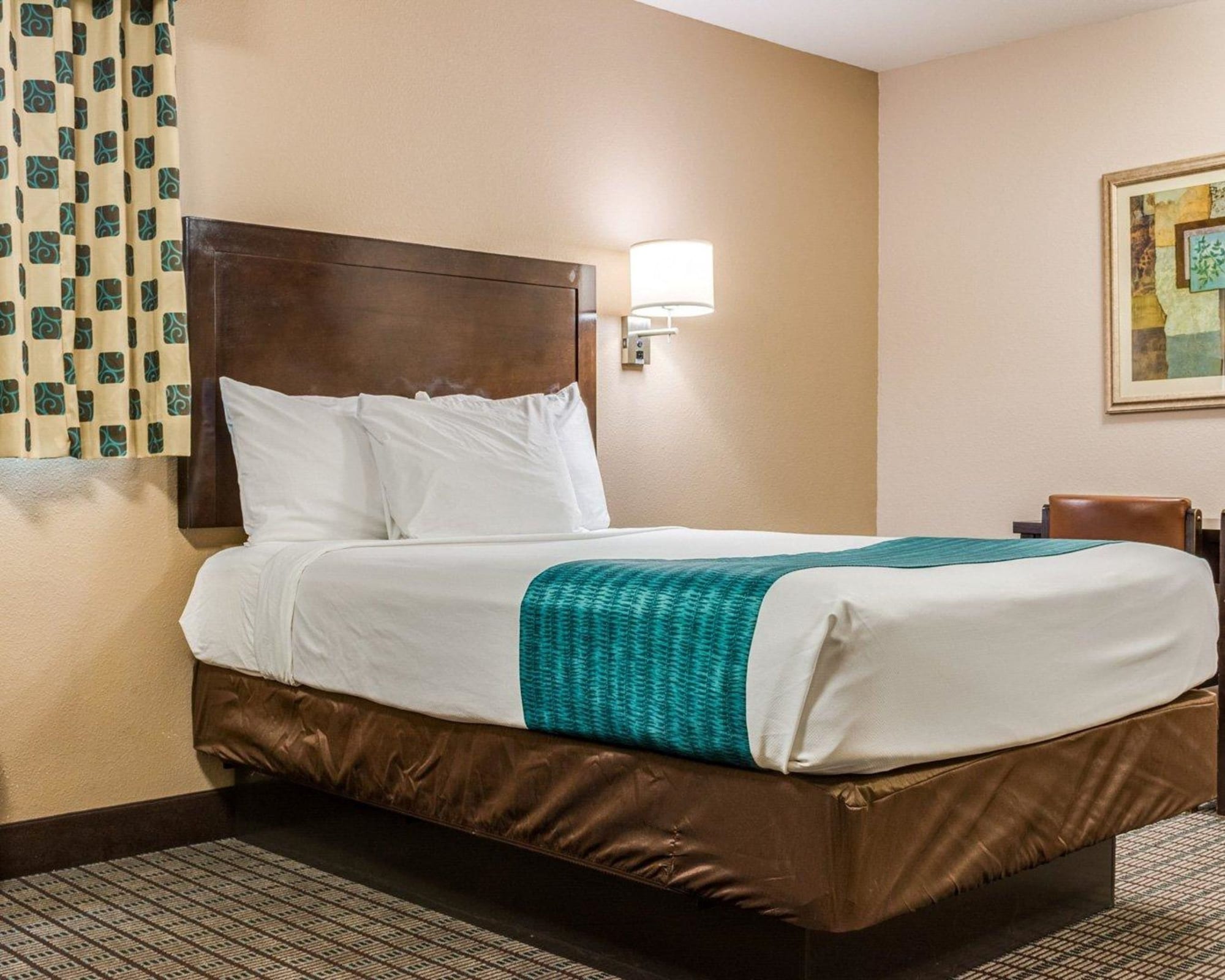 Efficiency, Double Bed, Accessible