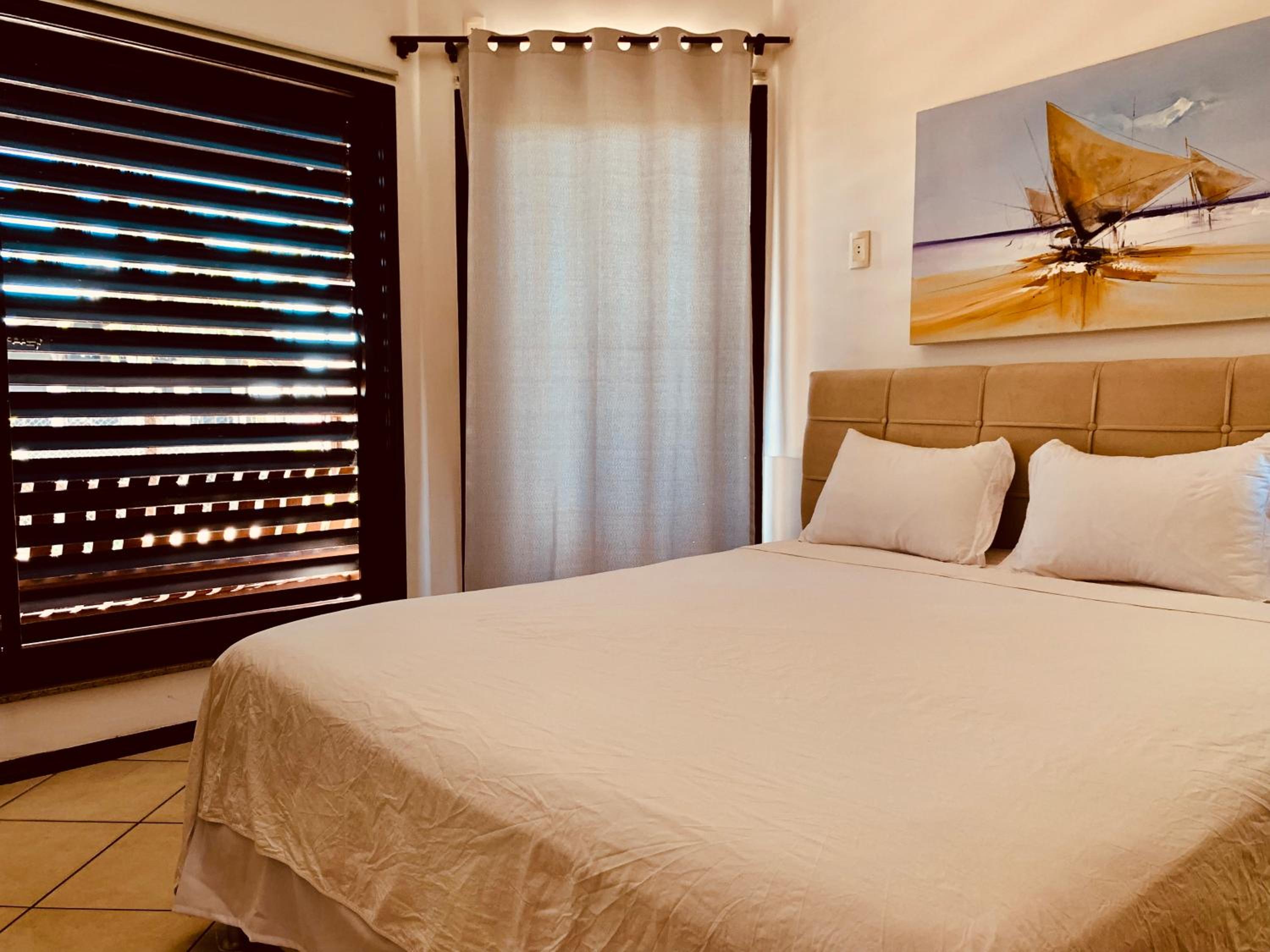 Dream Beach Cumbuco Oceanfront Apartments 12/48