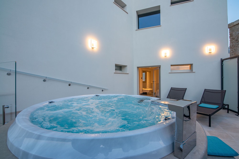 Grotta Palazzese 25/50