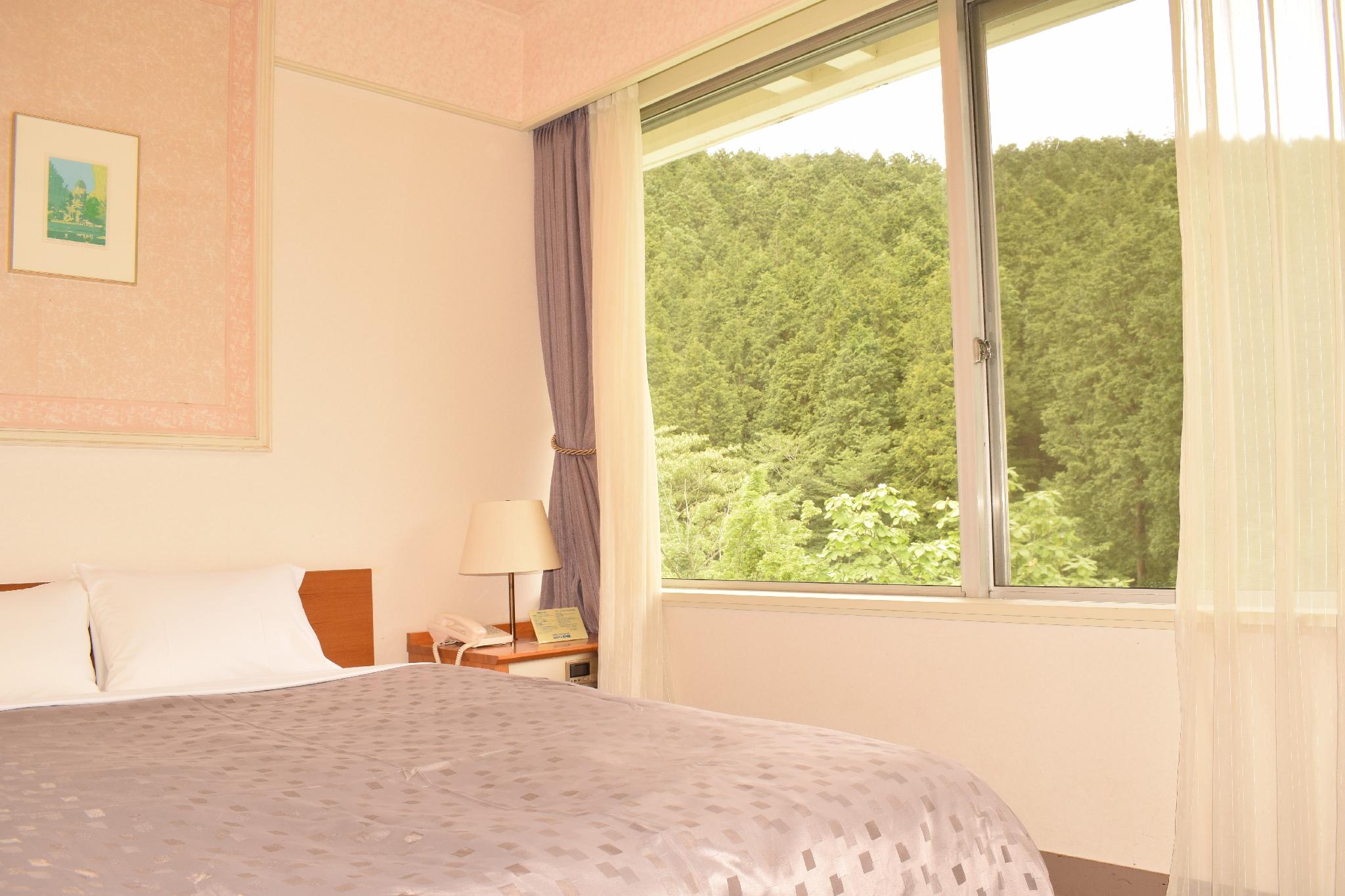 Semi Room, Solo, Standard, Semi Double Bed, Forest Side