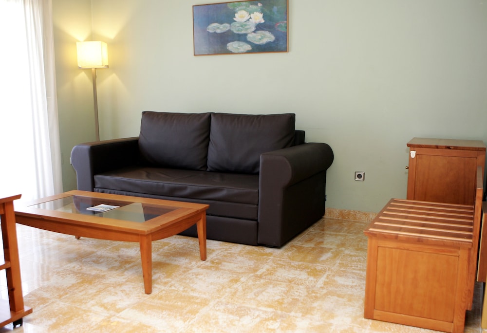 La Laguna Spa And Golf 48/66