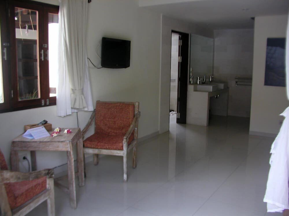 Frangipani Beach Villa 47/68