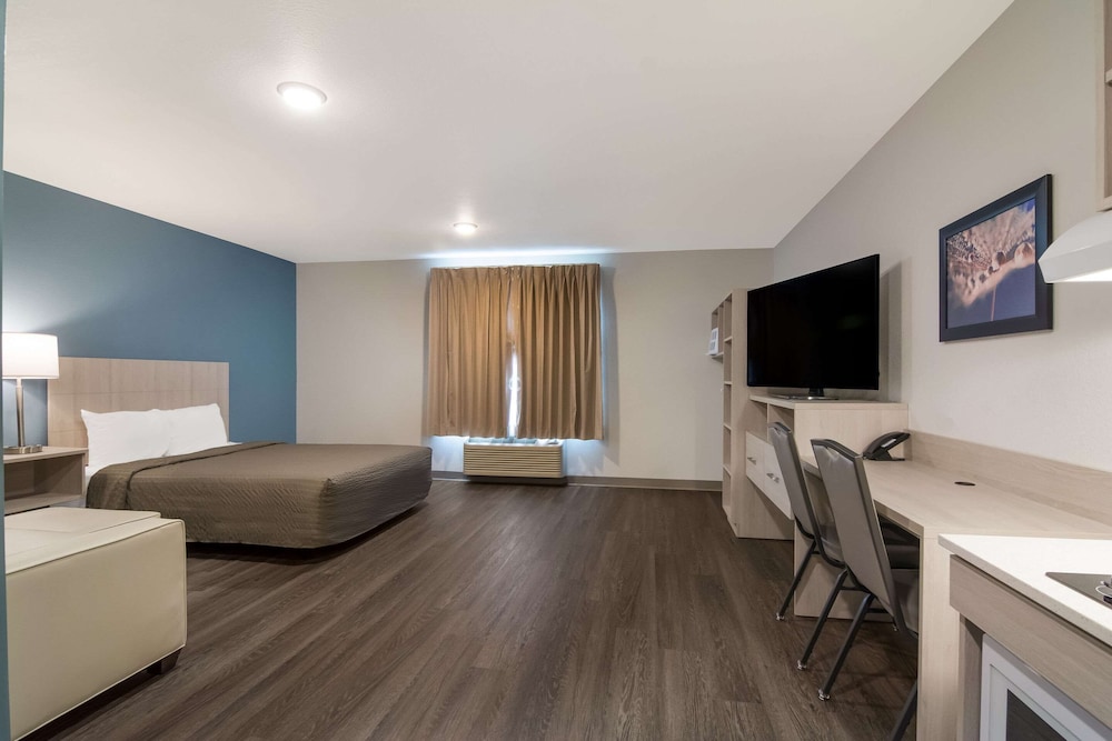 WoodSpring Suites Morrisville - Raleigh Durham Airport 17/35