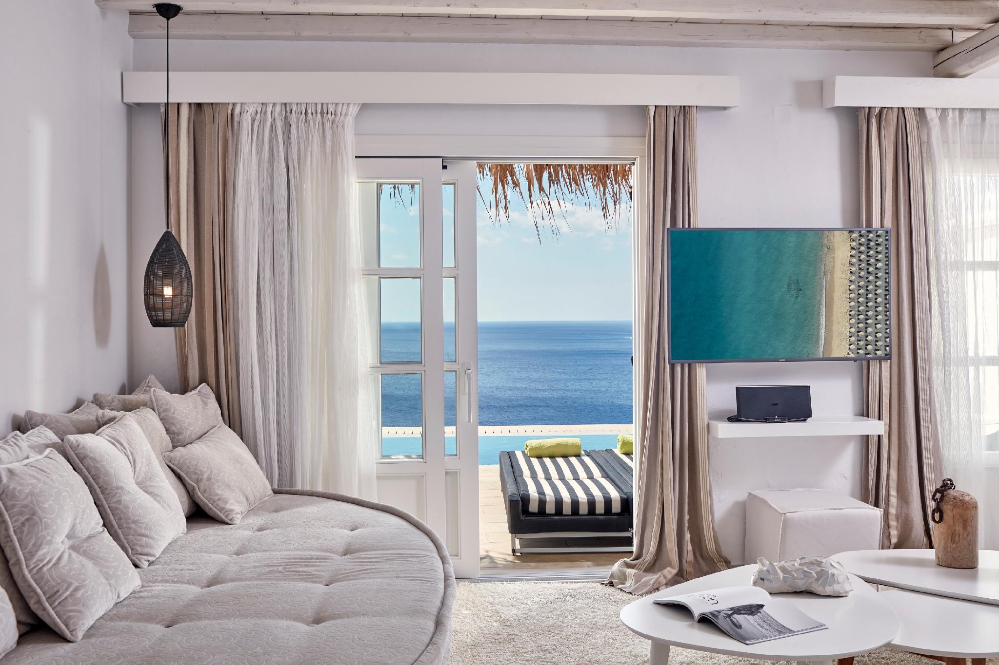 2 Bedrooms, Villa, with Pool