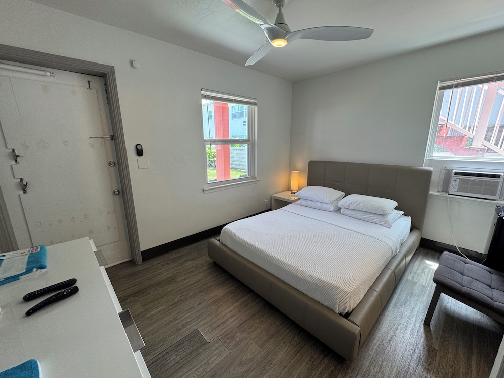 Rolo Beach Hotel 13/50