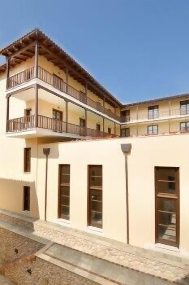 Meteora Hotel 3/50