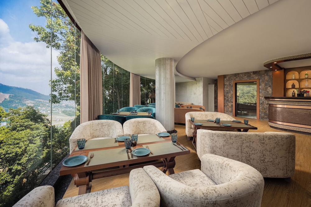 Fortune Resort and Wellness Spa 24/48