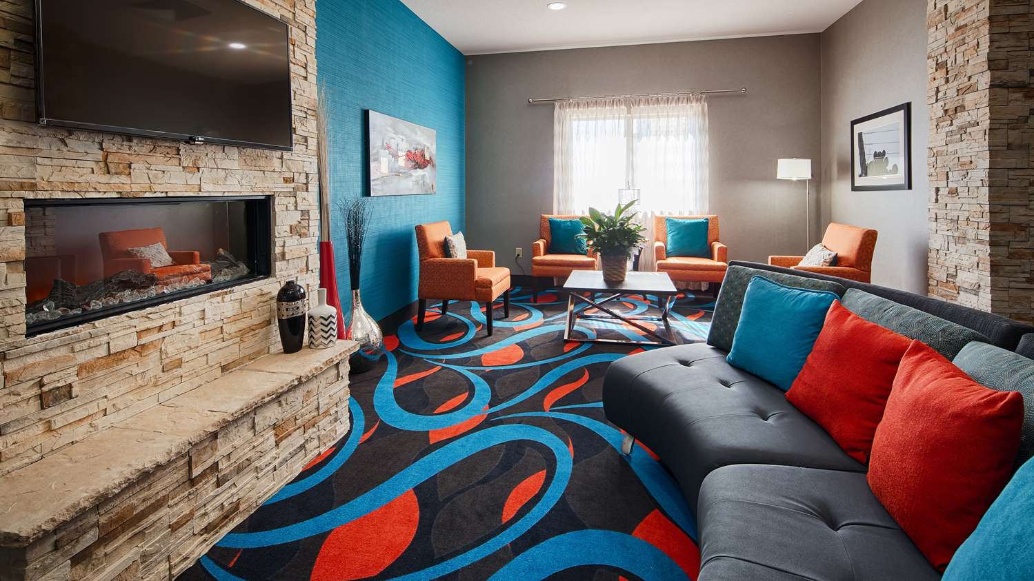 Best Western Plus Lonestar Inn and Suites 26/29