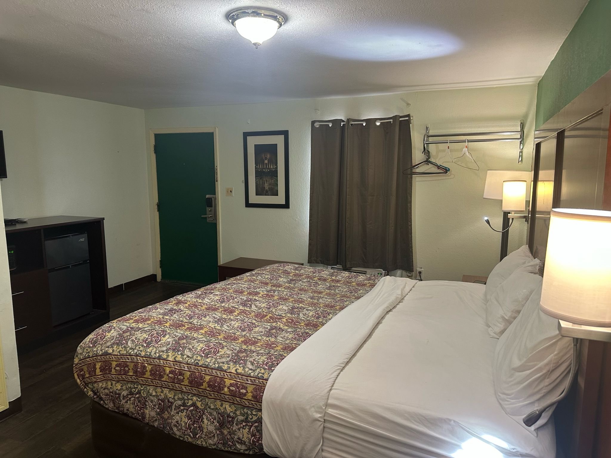 Hillcrest Motel by Oyo Aurora near Lawrenceburg 10/35