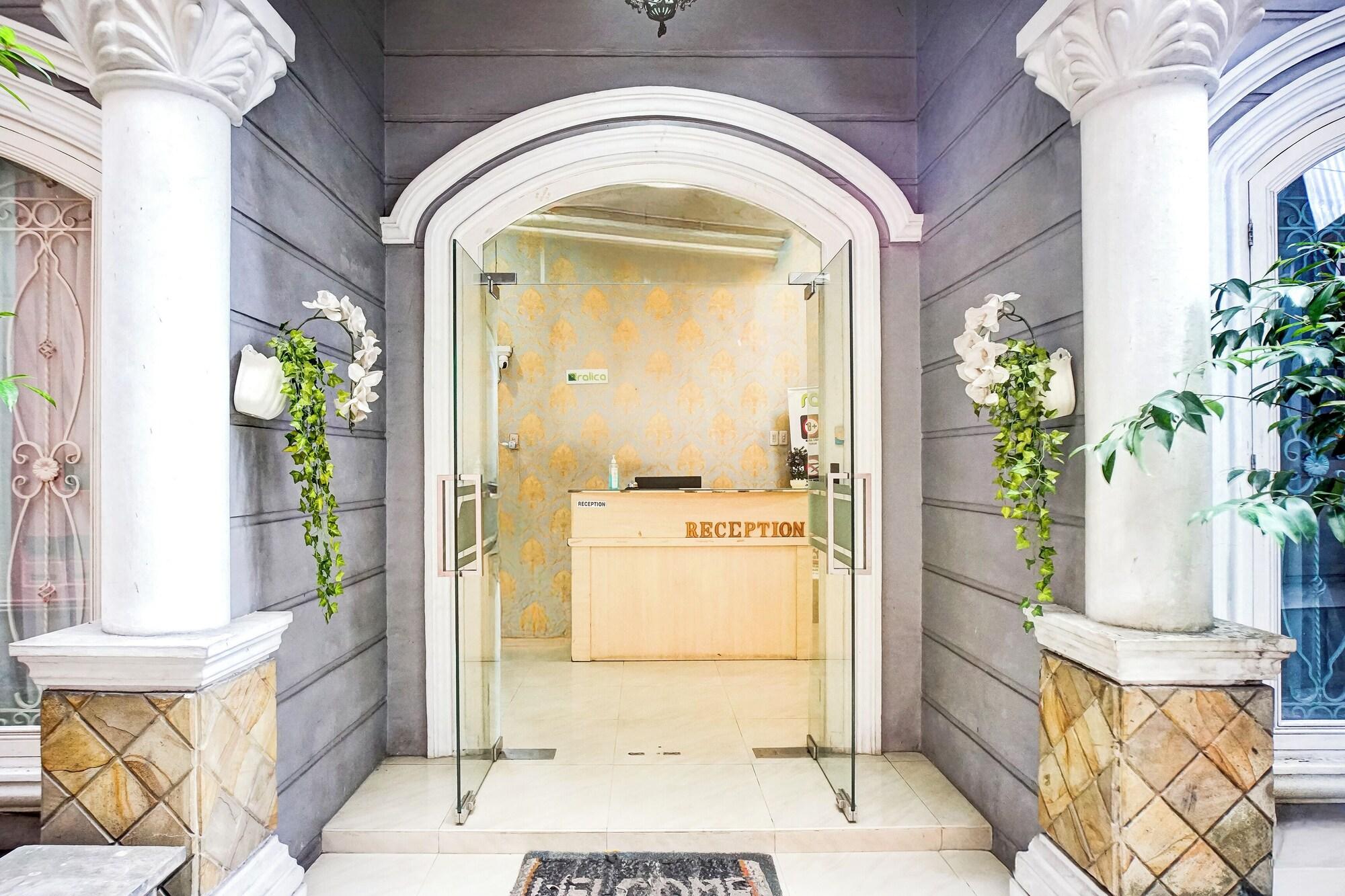 Lobby at Hotel O Medan City Near Lapangan Benteng Formerly Ralica Residence, MEDAN