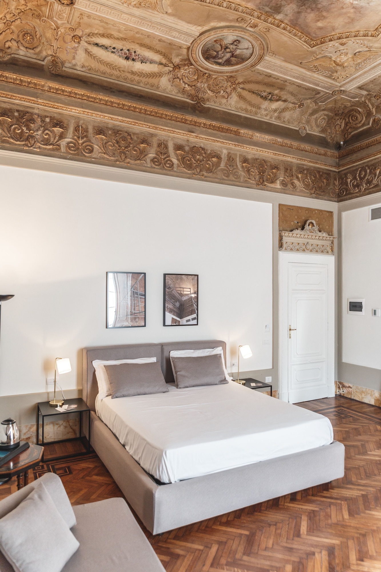 DELUXE, SUITE, CITY VIEW, BALCONY