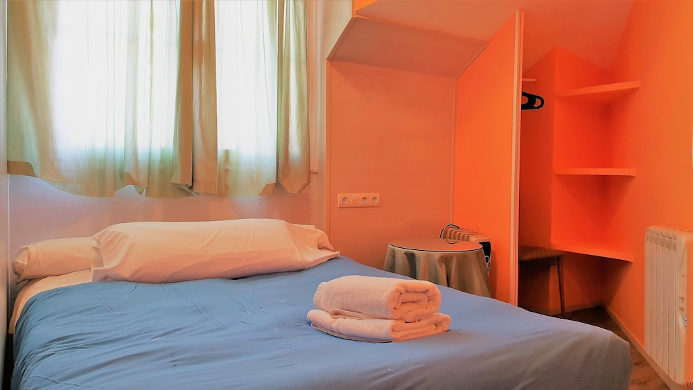 4 Bedrooms, Plaza, Superior, Apartment, Twin Beds, 3 Double Beds, Mountain View