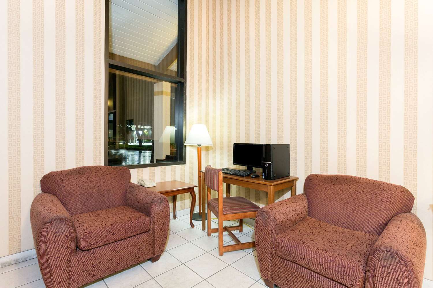 Super 8 By Wyndham Riviera Beach West Palm Beach 10/20