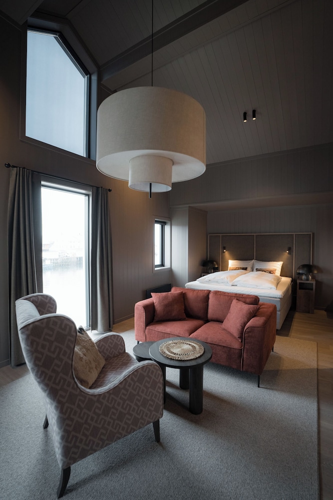 Henningsvaer Bryggehotell by Classic Norway Hotels 33/50