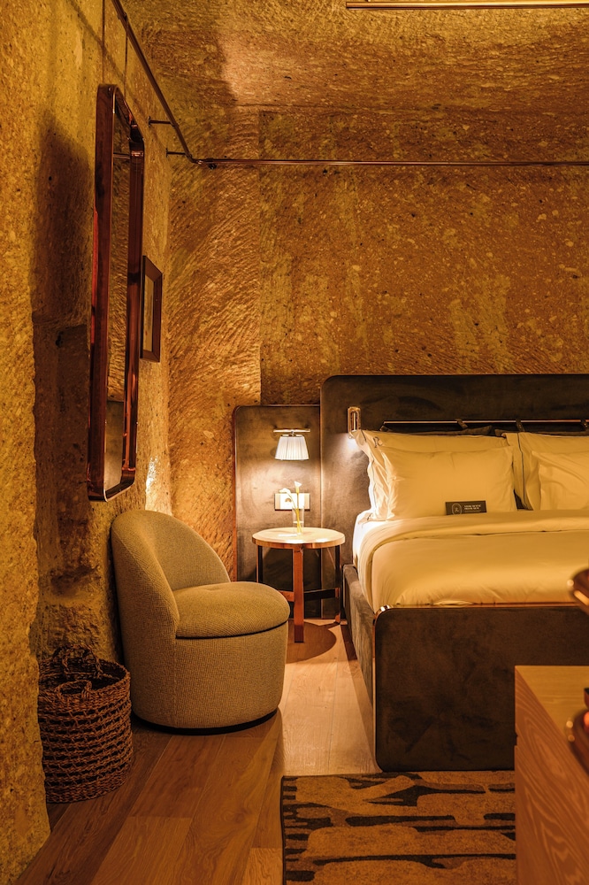 Alfina Cave Hotel 28/50