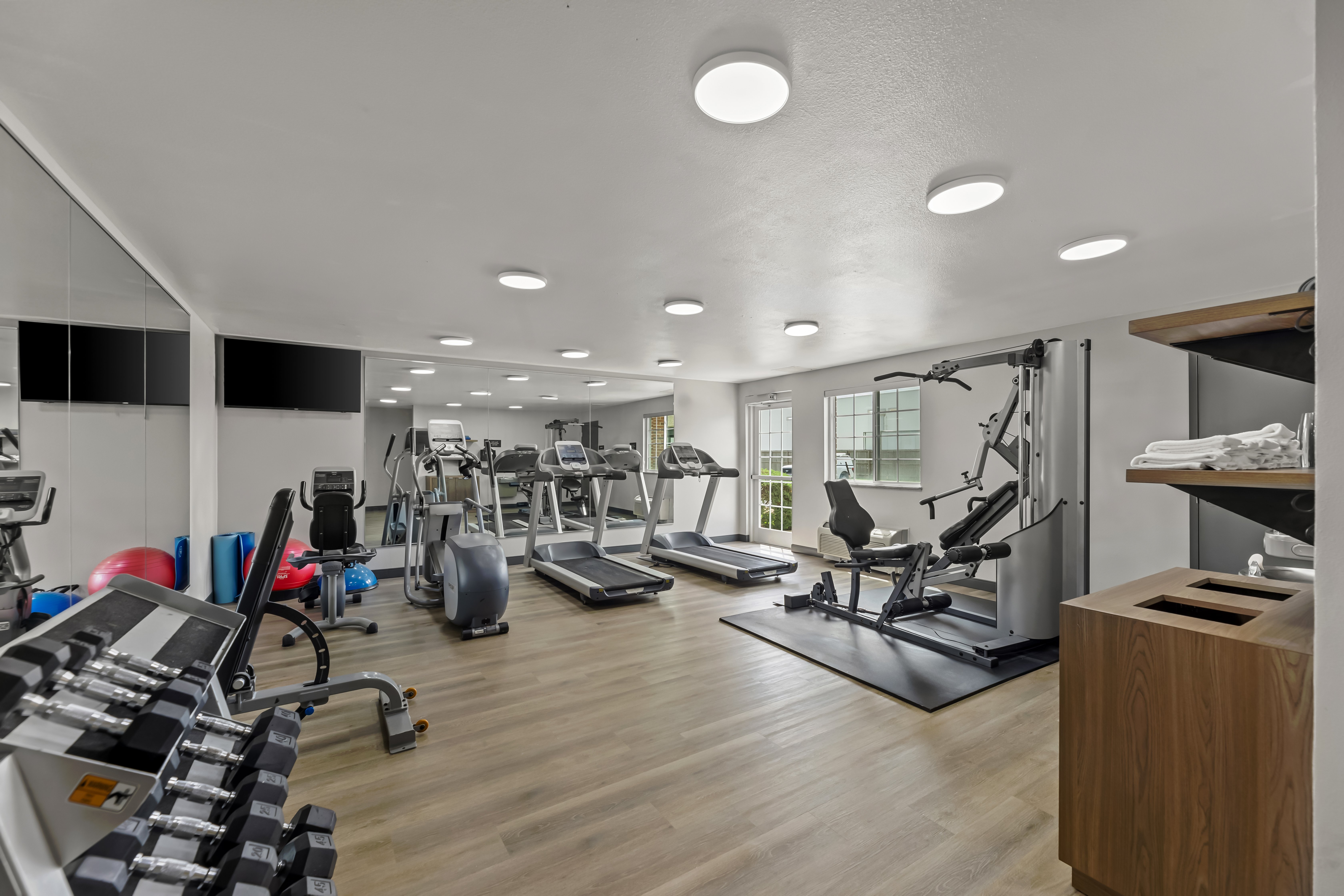 Candlewood Suites Flowood 22/39