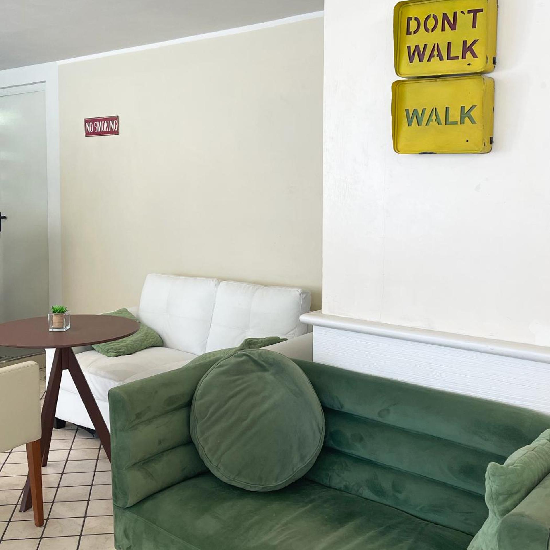 Hotel Little 34/57