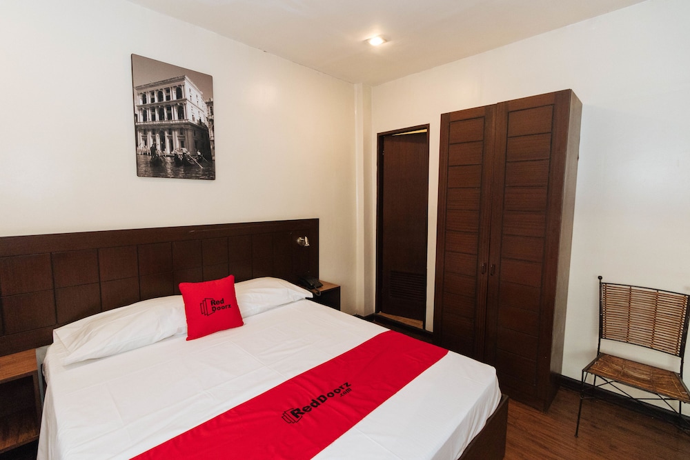 Reddoorz San Antonio Makati 18/49