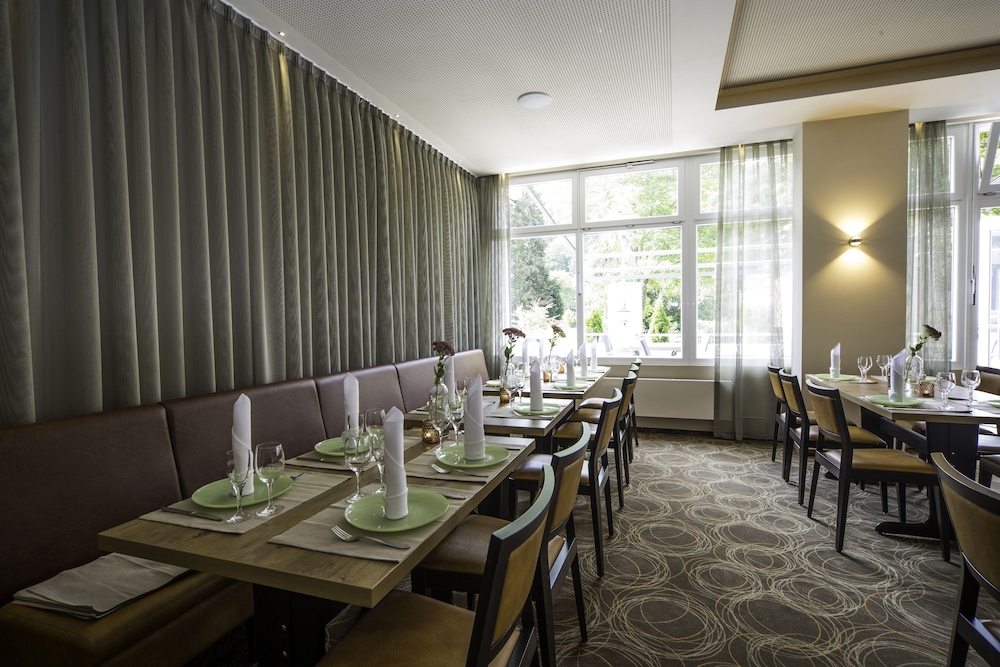 Caravelle Hotel im Park 46/55
