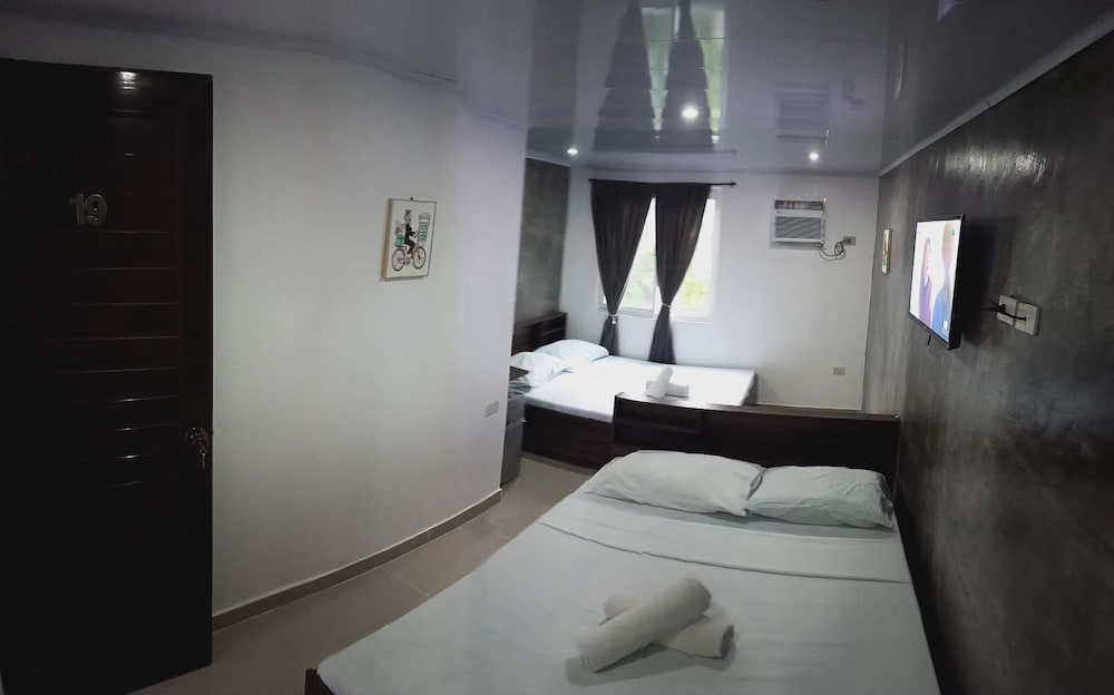 ROOM, 2 QUEEN BEDS