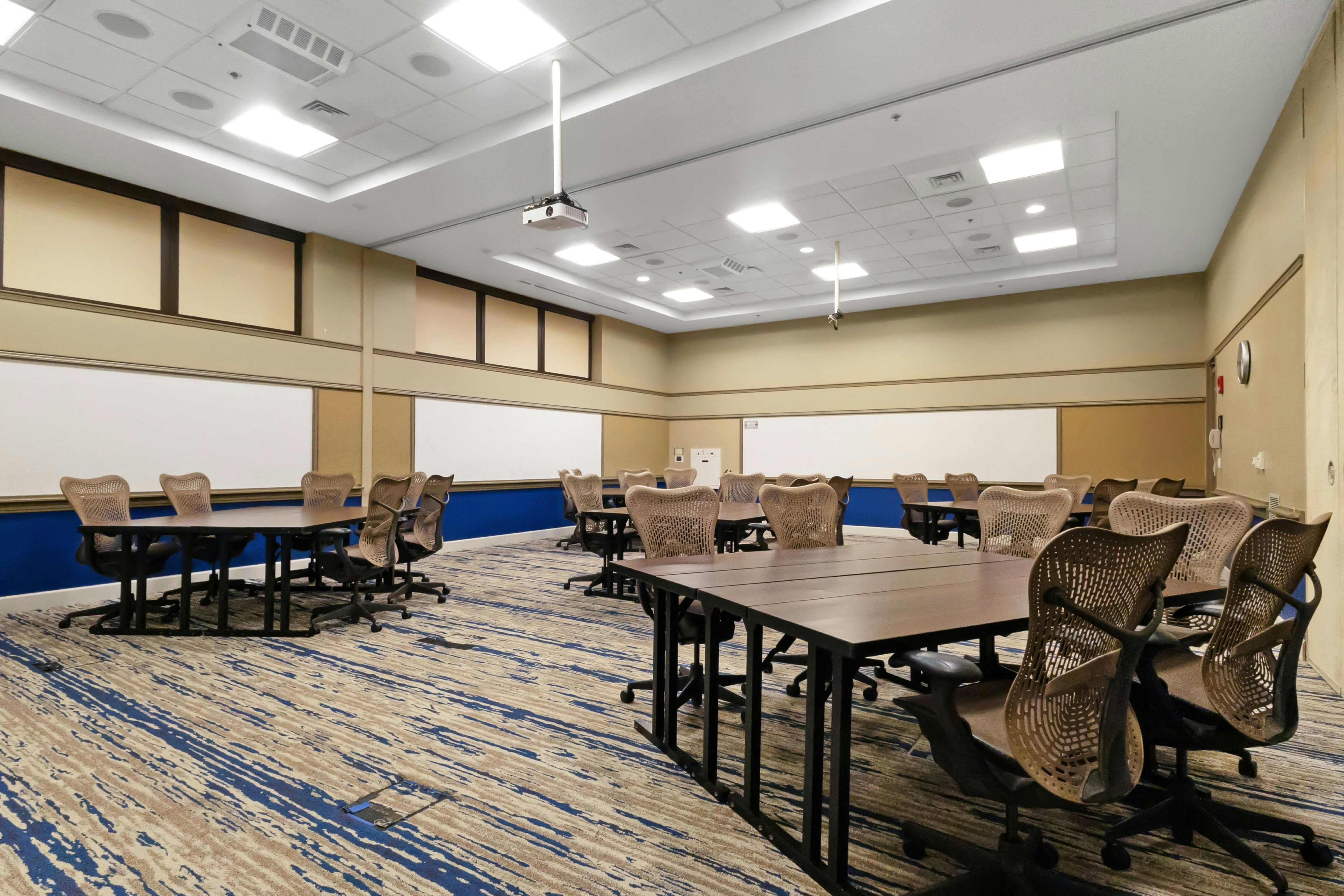 Doubletree By Hilton Hotel And Executive Meeting Center Palm Beach Gardens 33/56