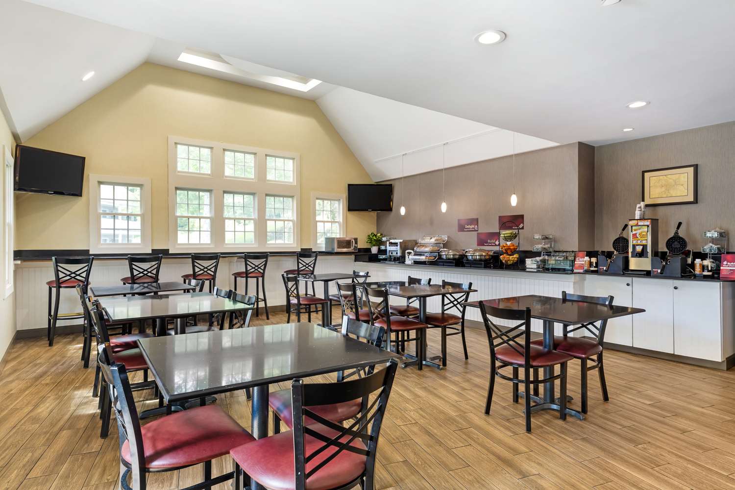 Best Western Plus Cold Spring 33/46