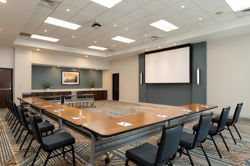 HYATT PLACE SAN JUAN/CITY CENTER 63/74