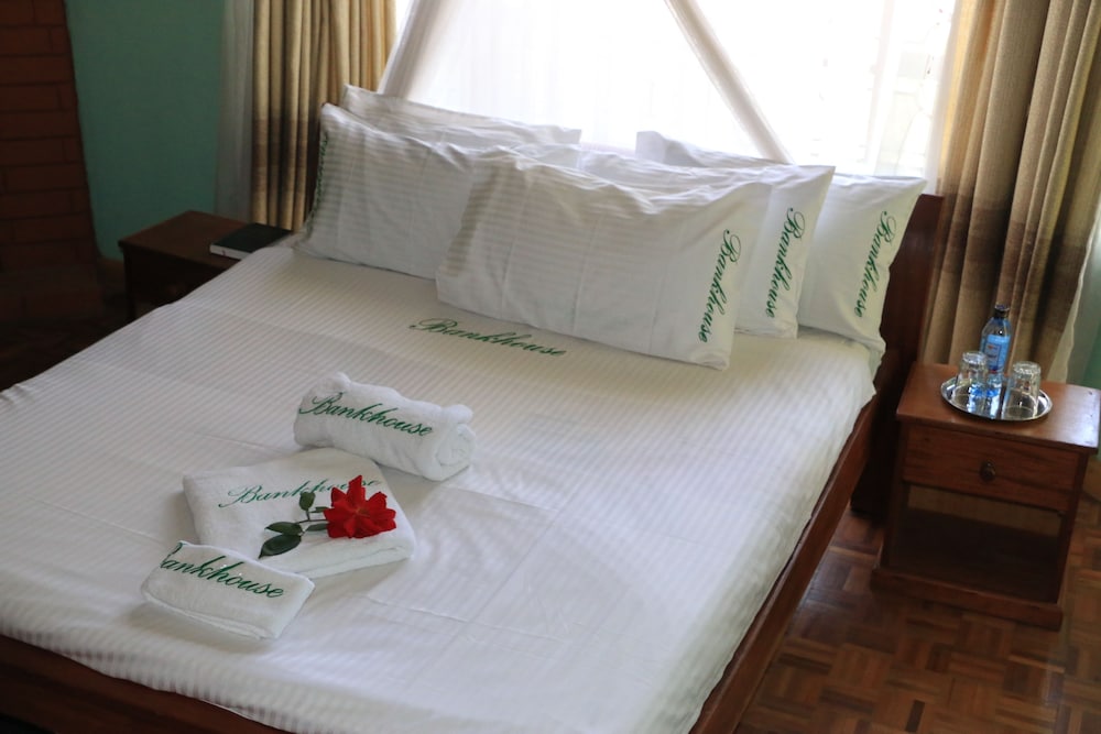 DELUXE, QUEEN BED, GARDEN VIEW, GARDEN AREA