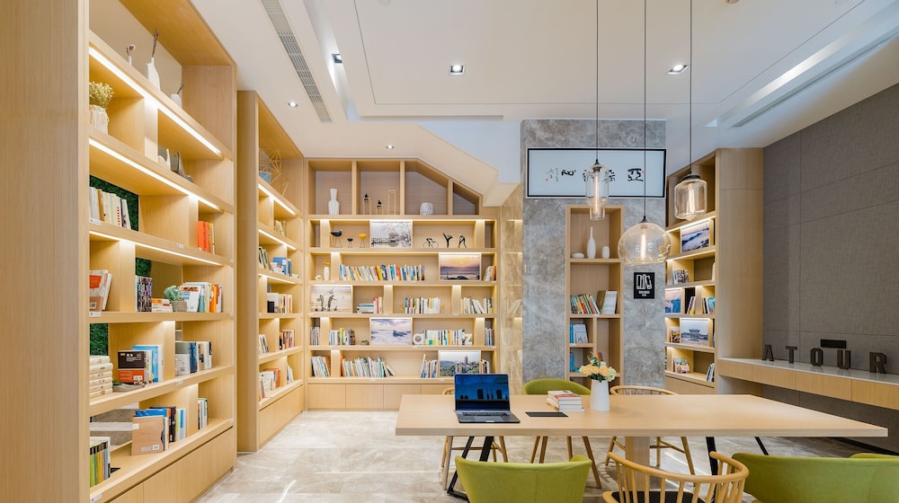 Atour Hotel Jinan Shuangshan Street Baimai Spring 59/75