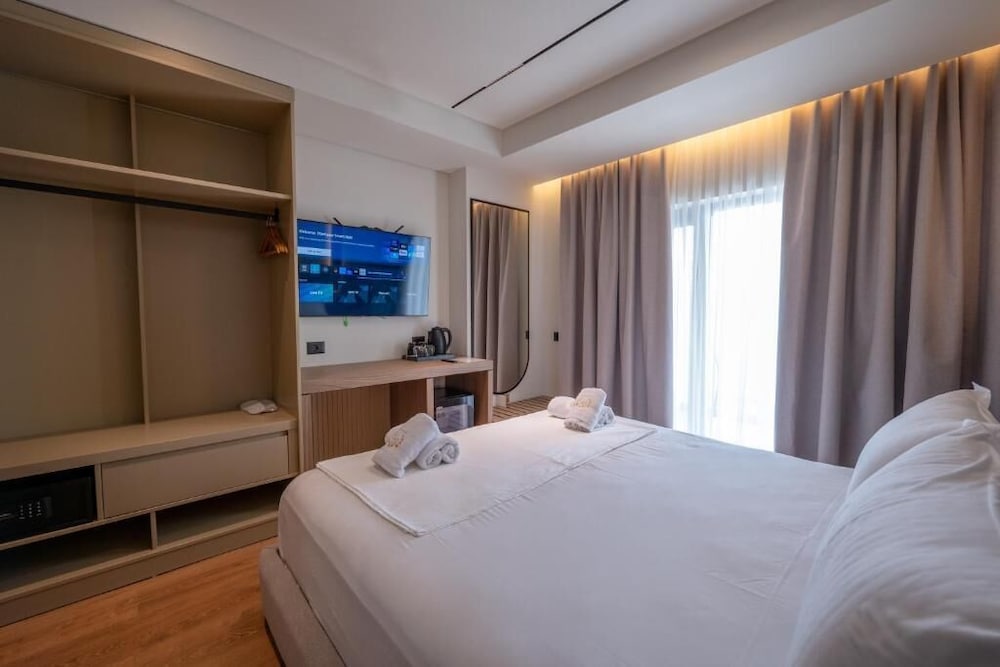 GRAND HOTEL SARANDA 11/50
