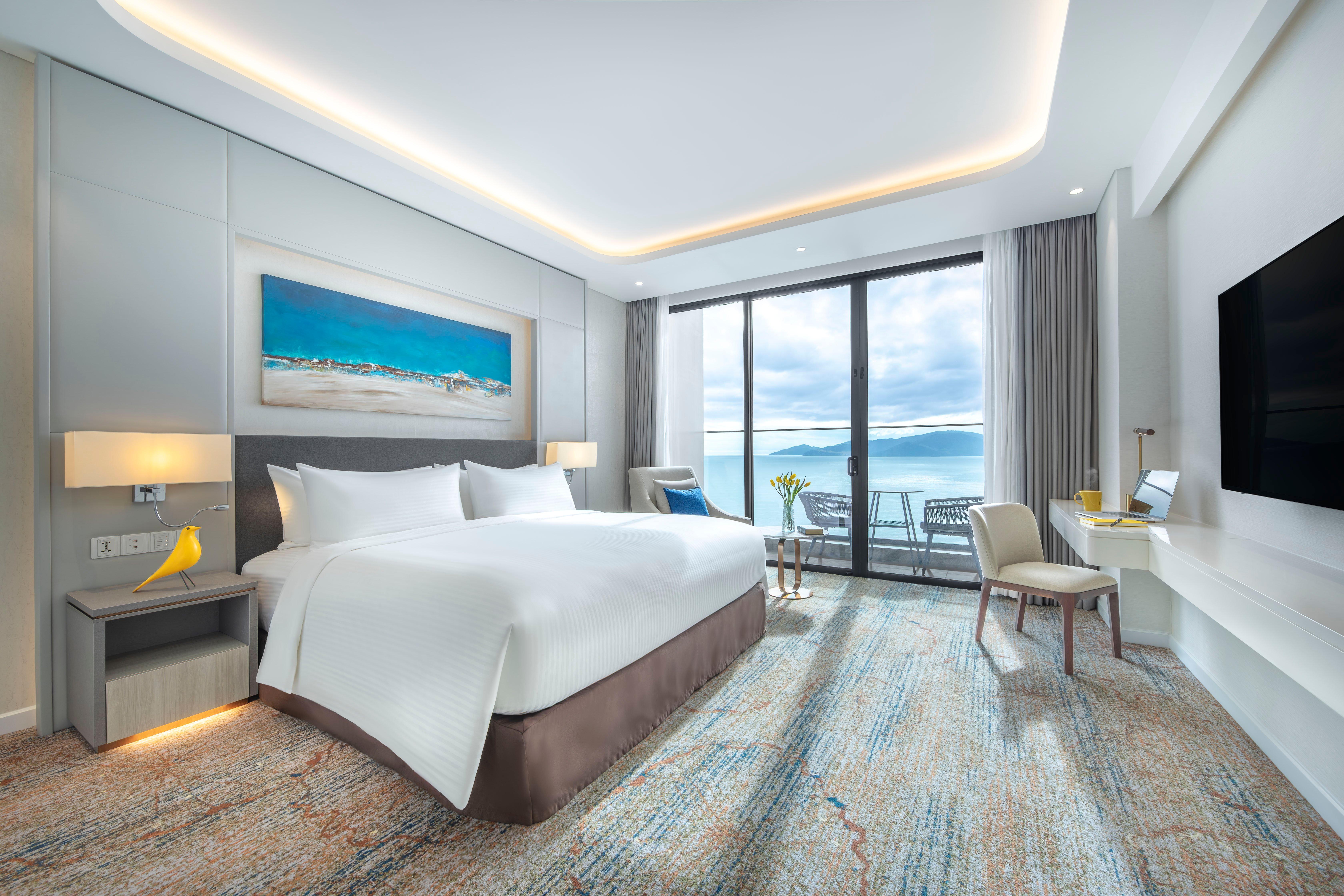 غرفة بريميوم مزدوجة بإطلالة على البحر، Voco Scenia Bay Nha Trang by IHG 3/6