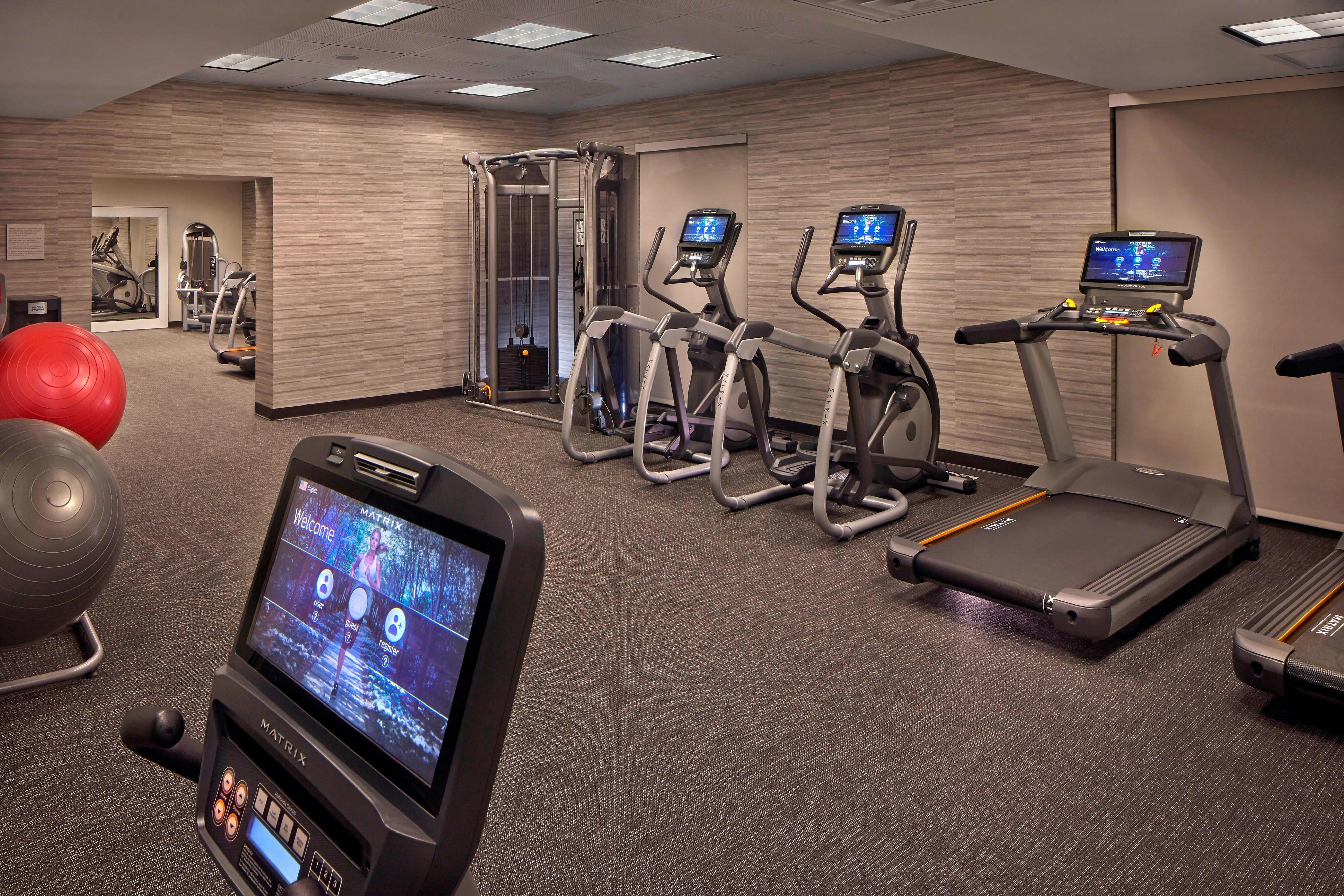 Courtyard Marriott Philadelphia City Avenue Ex Crowne Plaza Philadelphia West Main Line 4/13