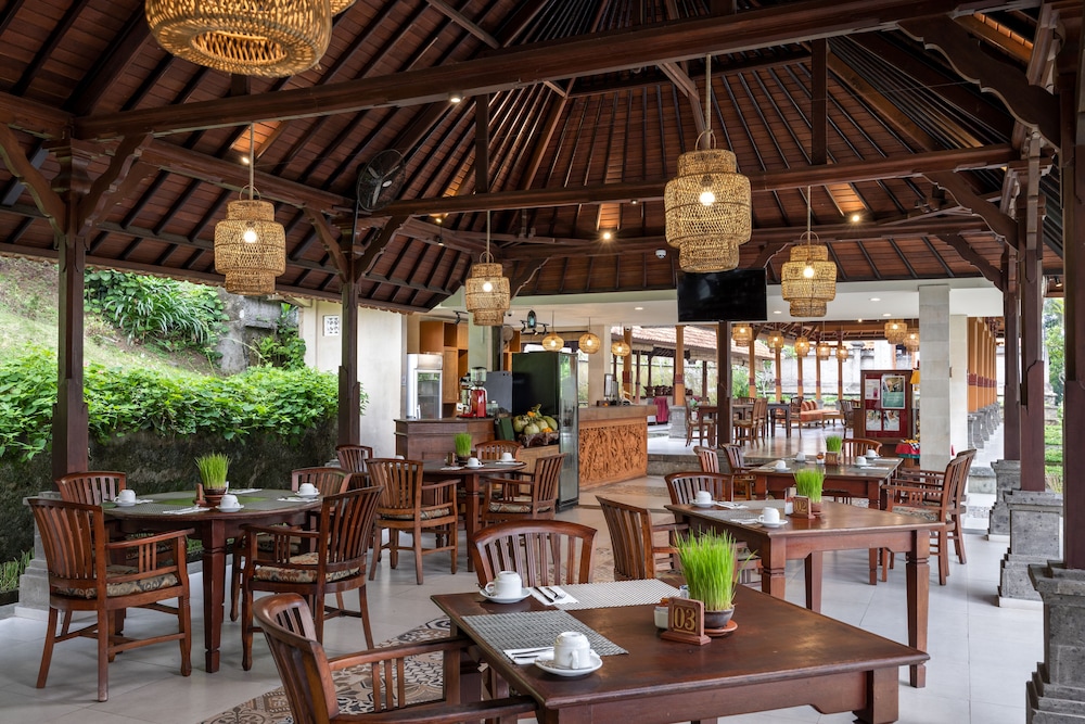 Santi Mandala Villa And Spa 128/140