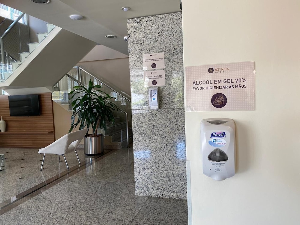 Astron Suites Sao Jose dos Pinhais 10/54