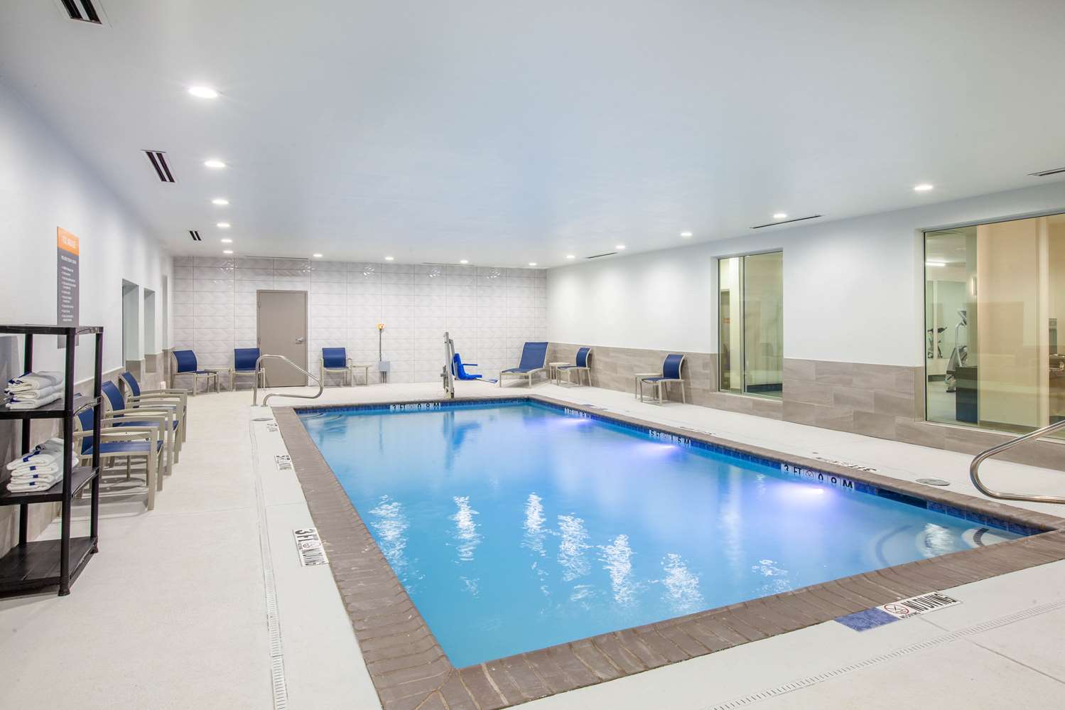 La Quinta Inn And Suites By Wyndham Dallas Duncanville 27/53