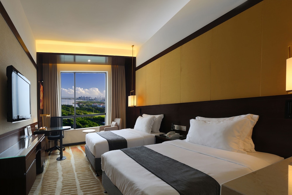 Baohua Harbour View Hotel 4/34