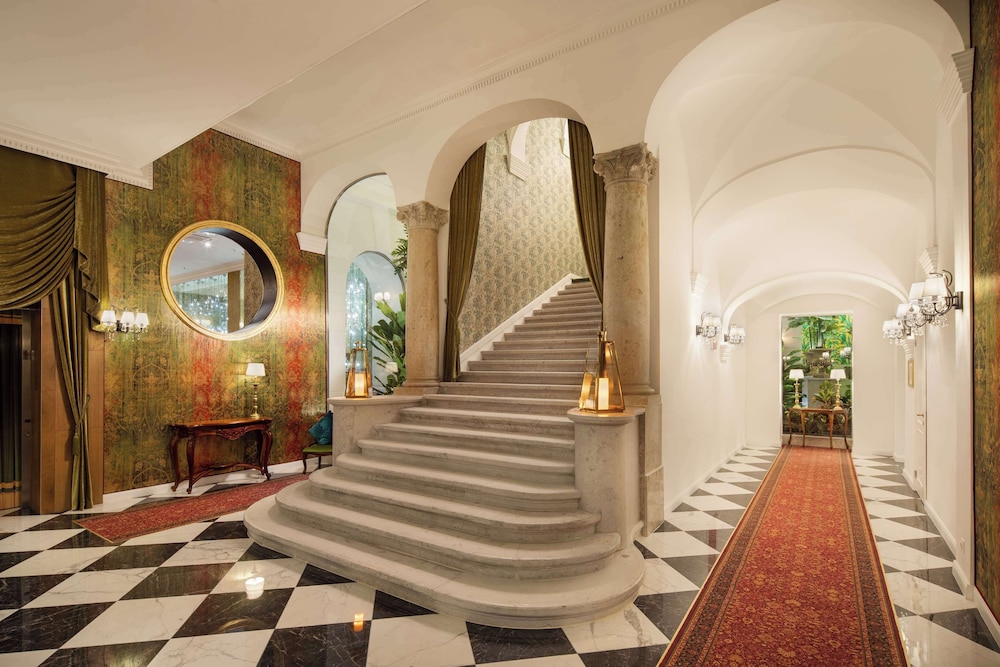 Mystery Hotel Budapest 65/66