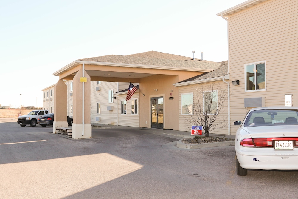 Travelodge by Wyndham Gillette 19/32