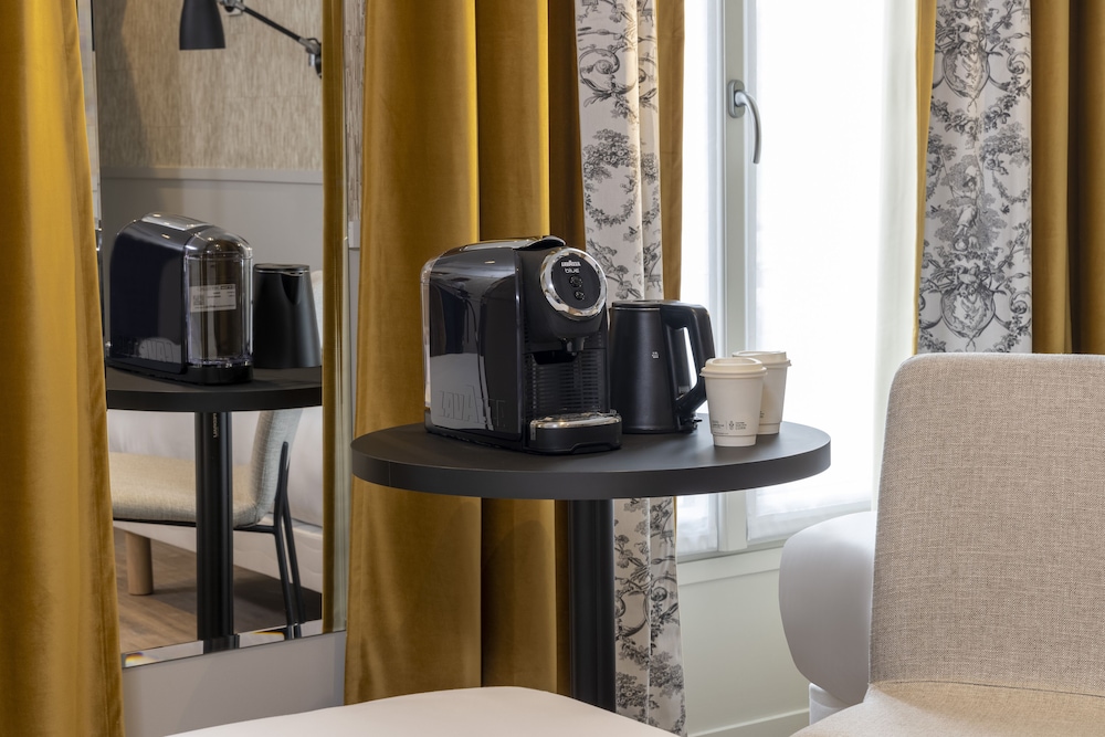 Grand Hotel Leveque 33/72