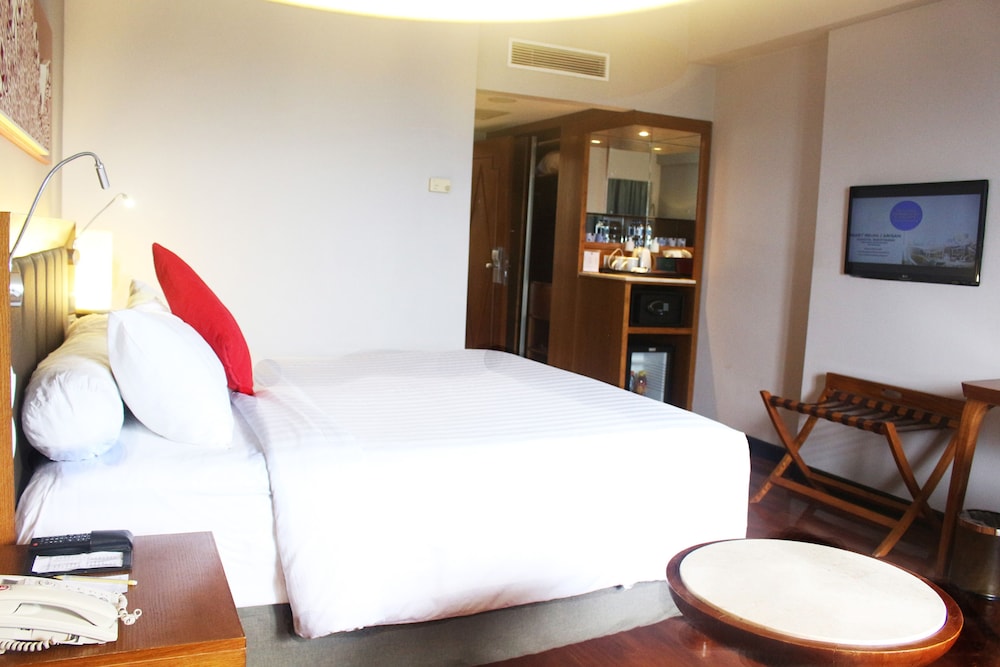 Monopoli Hotel Bukittinggi 12/29