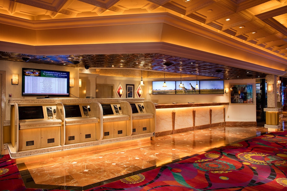 Western Village Inn & Casino 6/32