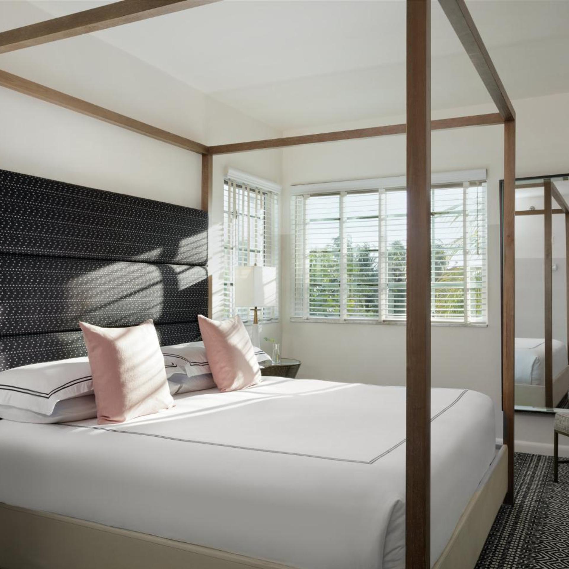 1 Bedroom, Suite, King Bed, Ocean Front, Terrace