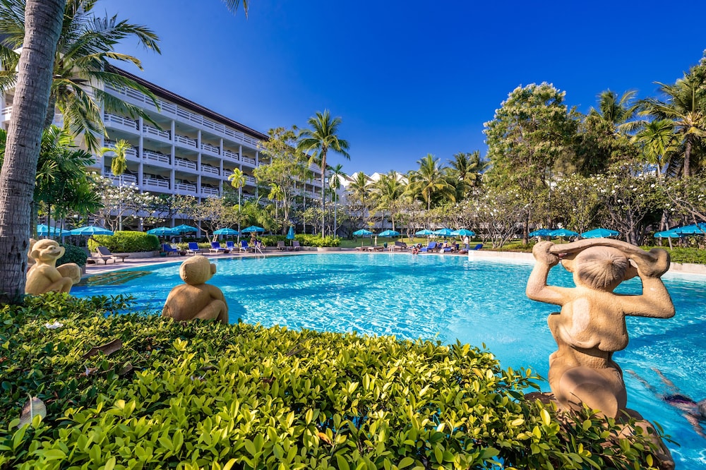 The Regent Cha Am Beach Resort 10/75