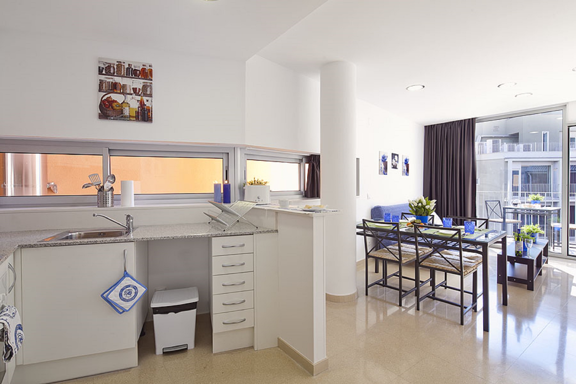 Charmsuites Paralel 19/25