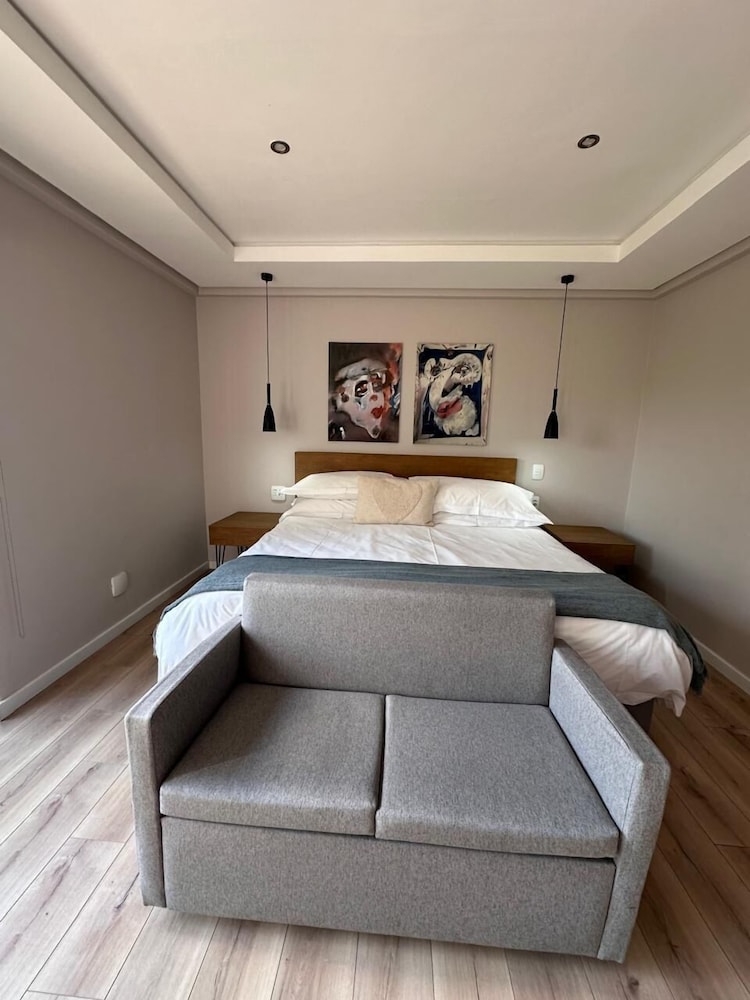 The Lakes Boutique Lodge 15/50
